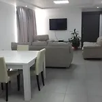 Agrino מלון דירות 3*