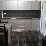 מלון דירות Agrino 3*