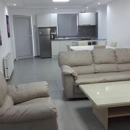 Agrino Lejlighedshotel 3*