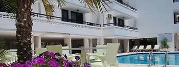 Lejlighedshotel Agrino 3*
