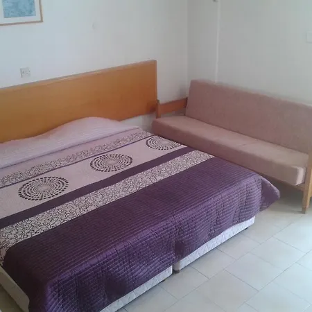 Agrino Ayia Napa