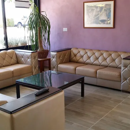Agrino Lejlighedshotel 3*