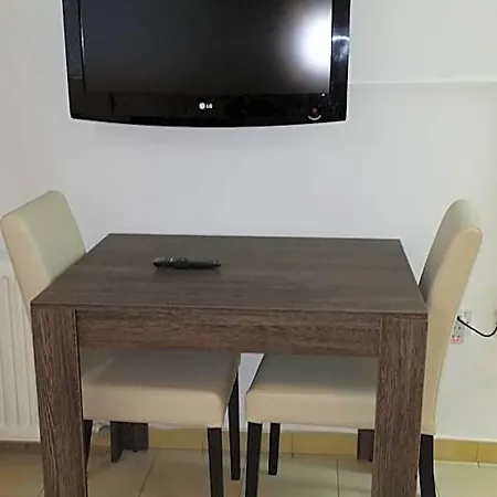 Ξενοδοχείο με διαμερίσματα Agrino 3*